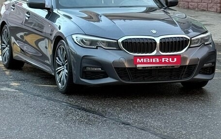 BMW 3 серия, 2019 год, 3 800 000 рублей, 3 фотография