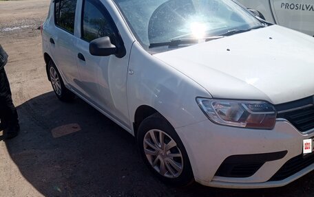 Renault Sandero II рестайлинг, 2018 год, 850 000 рублей, 3 фотография