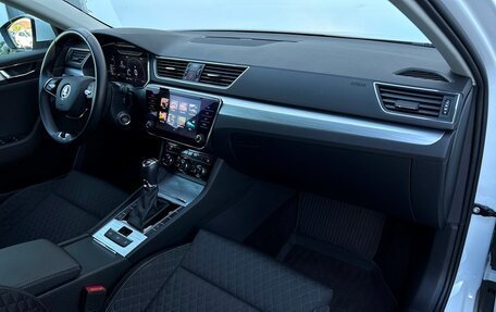 Skoda Superb III рестайлинг, 2021 год, 3 197 600 рублей, 8 фотография