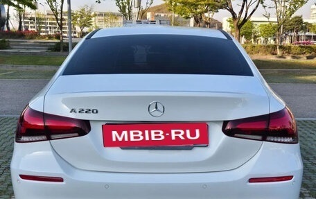 Mercedes-Benz A-Класс, 2020 год, 2 000 000 рублей, 5 фотография