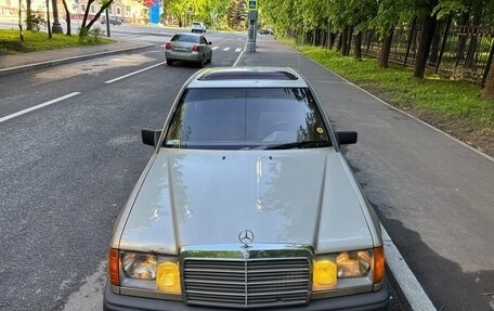 Mercedes-Benz W124, 1987 год, 550 000 рублей, 2 фотография