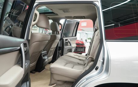 Toyota Land Cruiser 200, 2008 год, 2 199 000 рублей, 7 фотография