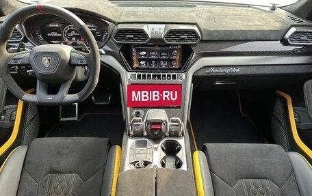 Lamborghini Urus I, 2024 год, 39 850 000 рублей, 8 фотография