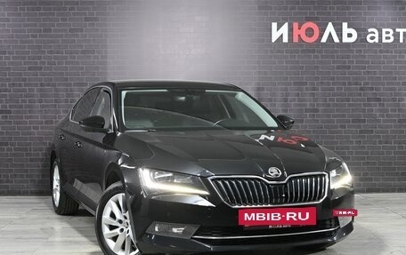 Skoda Superb III рестайлинг, 2018 год, 1 975 000 рублей, 3 фотография