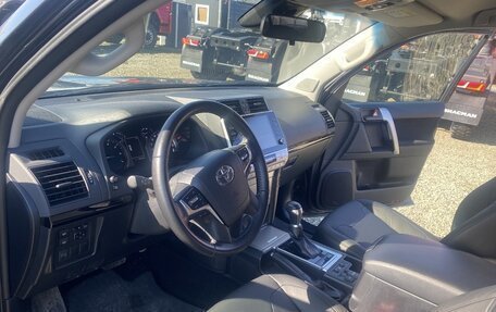 Toyota Land Cruiser Prado 150 рестайлинг 2, 2022 год, 5 200 000 рублей, 4 фотография