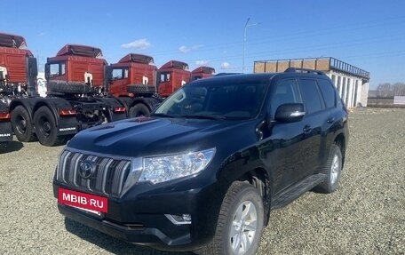 Toyota Land Cruiser Prado 150 рестайлинг 2, 2022 год, 5 200 000 рублей, 2 фотография