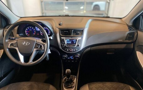 Hyundai Solaris II рестайлинг, 2016 год, 1 075 000 рублей, 9 фотография