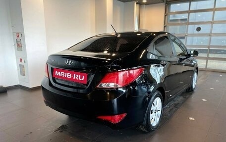 Hyundai Solaris II рестайлинг, 2016 год, 1 075 000 рублей, 3 фотография