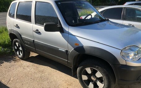Chevrolet Niva I рестайлинг, 2010 год, 515 000 рублей, 1 фотография