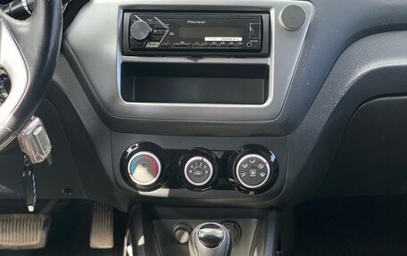 KIA Rio III рестайлинг, 2015 год, 995 990 рублей, 5 фотография