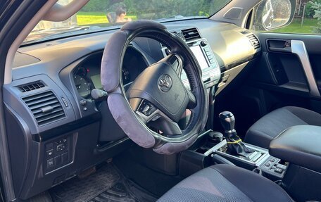 Toyota Land Cruiser Prado 150 рестайлинг 2, 2018 год, 5 200 000 рублей, 4 фотография