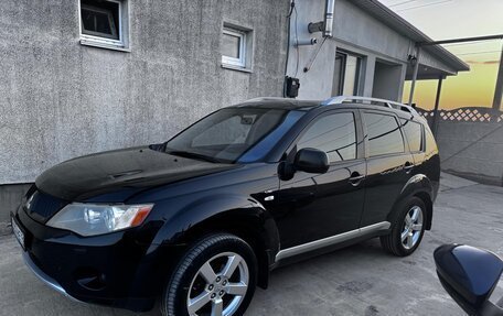 Mitsubishi Outlander III рестайлинг 3, 2007 год, 1 200 000 рублей, 3 фотография