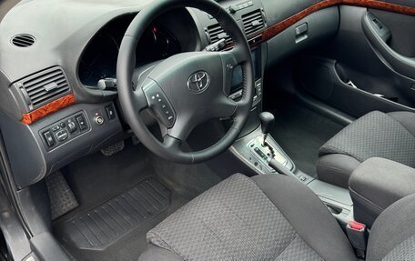 Toyota Avensis III рестайлинг, 2005 год, 990 000 рублей, 11 фотография