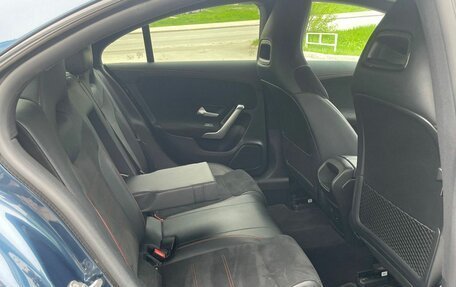 Mercedes-Benz CLA, 2022 год, 3 950 000 рублей, 11 фотография
