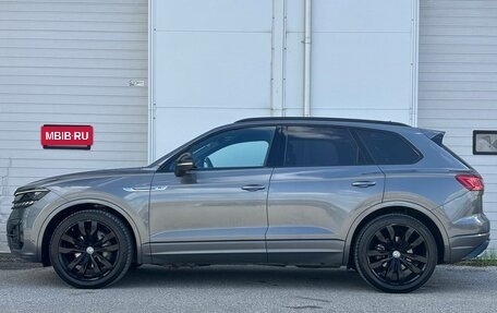Volkswagen Touareg III, 2019 год, 4 300 000 рублей, 8 фотография