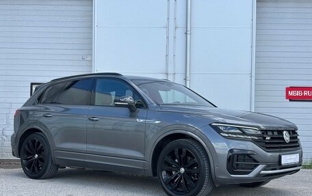 Volkswagen Touareg III, 2019 год, 4 300 000 рублей, 3 фотография