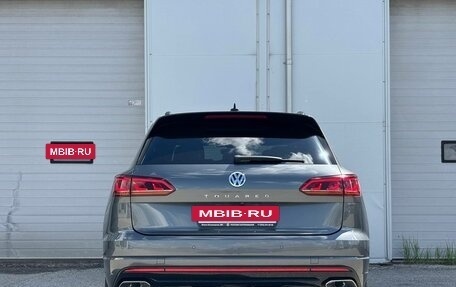 Volkswagen Touareg III, 2019 год, 4 300 000 рублей, 7 фотография