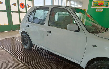 Nissan March II, 2000 год, 87 000 рублей, 4 фотография
