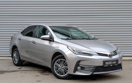 Toyota Corolla, 2018 год, 1 715 000 рублей, 3 фотография
