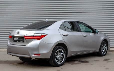 Toyota Corolla, 2018 год, 1 715 000 рублей, 5 фотография