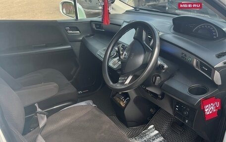 Honda Freed I, 2013 год, 1 289 000 рублей, 6 фотография