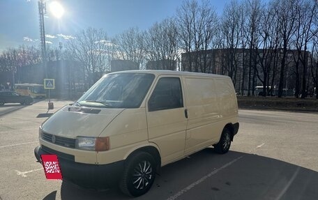 Volkswagen Transporter T4, 2003 год, 800 000 рублей, 2 фотография