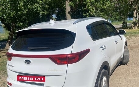 KIA Sportage IV рестайлинг, 2017 год, 2 150 000 рублей, 5 фотография