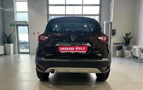 Renault Kaptur I рестайлинг, 2018 год, 1 350 000 рублей, 5 фотография