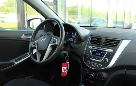 Hyundai Solaris II рестайлинг, 2015 год, 948 000 рублей, 7 фотография