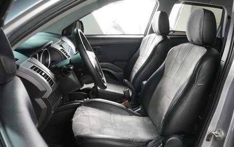 Mitsubishi Outlander III рестайлинг 3, 2012 год, 1 315 000 рублей, 10 фотография