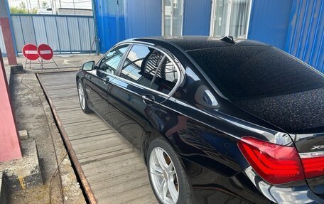BMW 7 серия, 2014 год, 2 600 000 рублей, 3 фотография