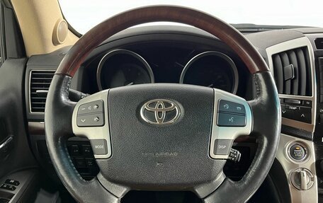 Toyota Land Cruiser 200, 2015 год, 4 199 000 рублей, 10 фотография