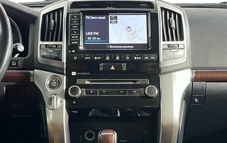Toyota Land Cruiser 200, 2015 год, 4 199 000 рублей, 11 фотография