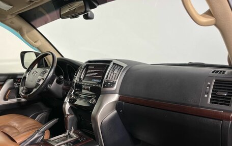 Toyota Land Cruiser 200, 2015 год, 4 199 000 рублей, 9 фотография