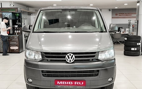 Volkswagen Caravelle T5, 2014 год, 1 850 000 рублей, 2 фотография