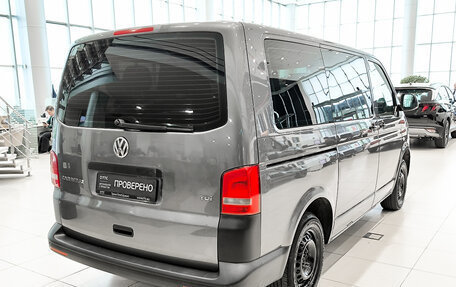 Volkswagen Caravelle T5, 2014 год, 1 850 000 рублей, 5 фотография