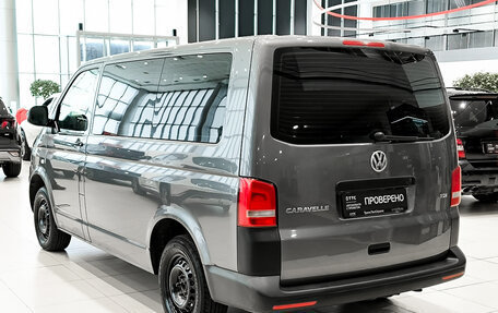 Volkswagen Caravelle T5, 2014 год, 1 850 000 рублей, 7 фотография