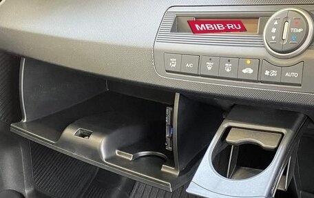 Honda Freed I, 2013 год, 945 666 рублей, 9 фотография