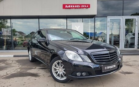 Mercedes-Benz E-Класс, 2010 год, 1 128 000 рублей, 7 фотография
