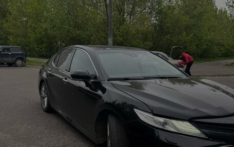 Toyota Camry, 2019 год, 2 430 000 рублей, 2 фотография