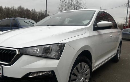 Skoda Rapid II, 2020 год, 1 345 000 рублей, 2 фотография