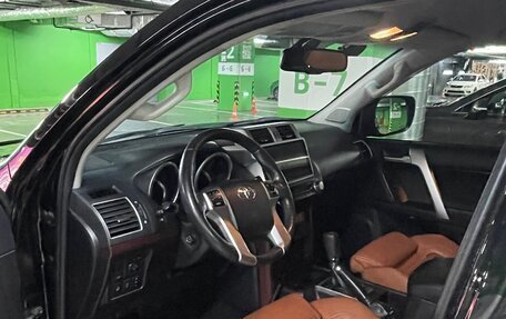Toyota Land Cruiser Prado 150 рестайлинг 2, 2017 год, 3 500 000 рублей, 8 фотография