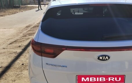 KIA Sportage IV рестайлинг, 2019 год, 2 400 000 рублей, 2 фотография