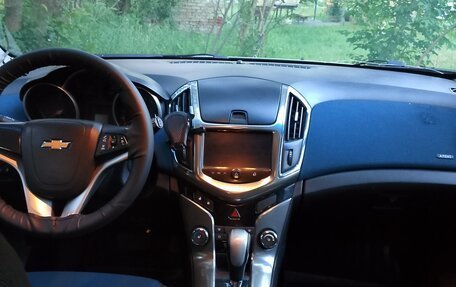 Chevrolet Cruze II, 2013 год, 699 901 рублей, 2 фотография