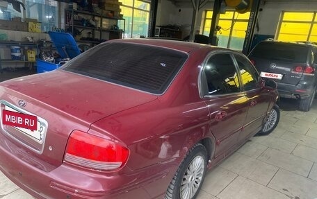 Hyundai Sonata IV рестайлинг, 2003 год, 115 000 рублей, 7 фотография