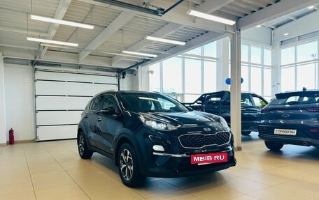 KIA Sportage IV рестайлинг, 2018 год, 2 199 000 рублей, 8 фотография