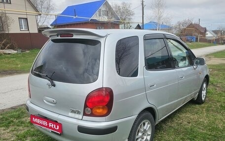 Toyota Corolla Spacio II, 1998 год, 540 000 рублей, 3 фотография