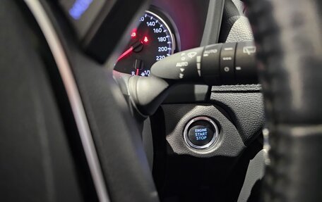 Toyota RAV4, 2019 год, 2 569 000 рублей, 11 фотография