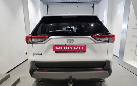 Toyota RAV4, 2019 год, 2 569 000 рублей, 5 фотография