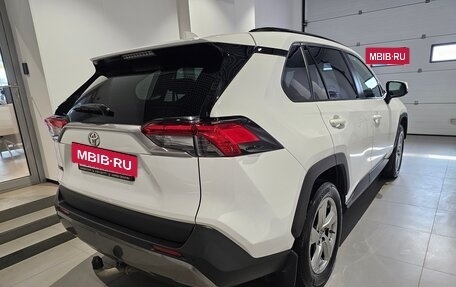 Toyota RAV4, 2019 год, 2 569 000 рублей, 4 фотография